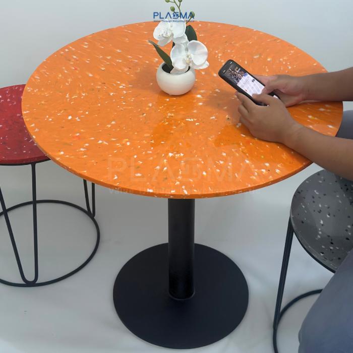 Meja Kayu Daur Ulang